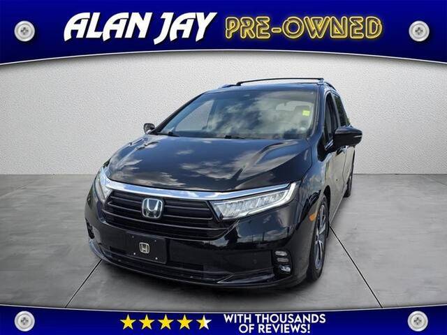 2021 Honda Odyssey Touring FWD photo