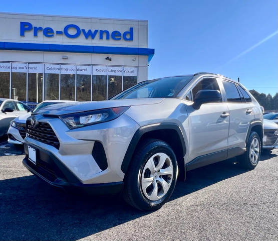 2020 Toyota RAV4 LE AWD photo