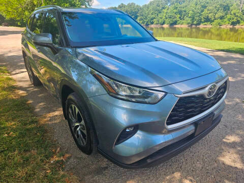 2020 Toyota Highlander XLE AWD photo