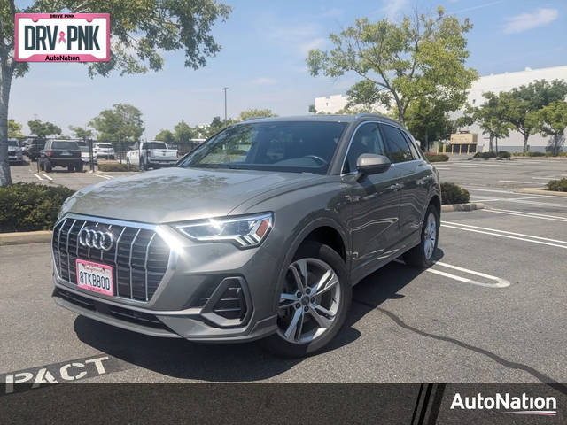 2020 Audi Q3 S line Premium Plus AWD photo