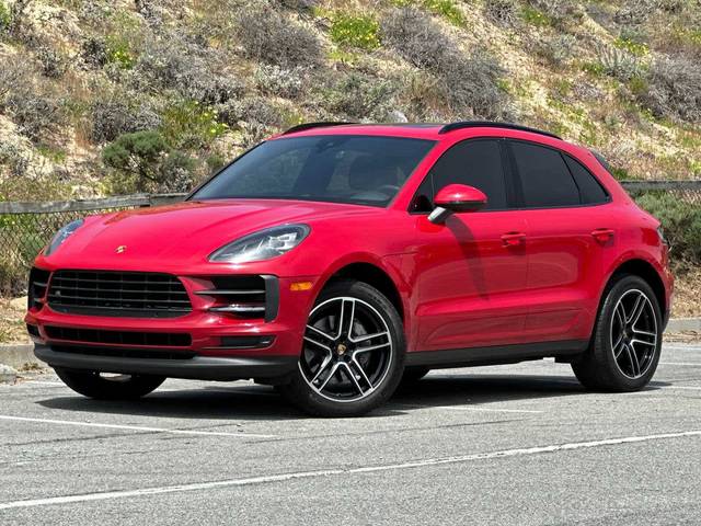 2020 Porsche Macan S AWD photo