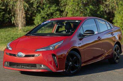 2021 Toyota Prius 20th Anniversary Edition FWD photo