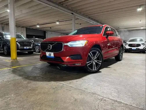 2021 Volvo XC60 Momentum AWD photo