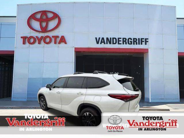 2020 Toyota Highlander XLE FWD photo