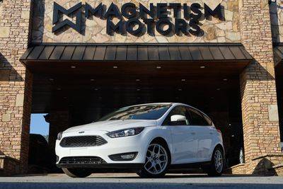 2015 Ford Focus SE FWD photo