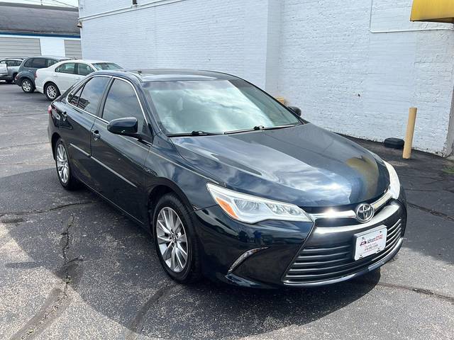 2017 Toyota Camry XLE V6 FWD photo