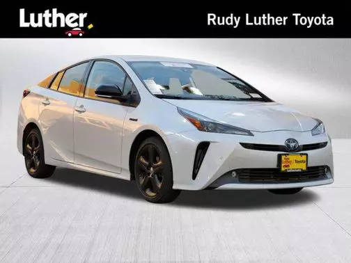 2021 Toyota Prius 20th Anniversary Edition FWD photo