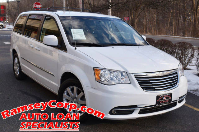 2015 Chrysler Town and Country Touring FWD photo