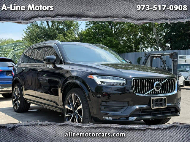 2021 Volvo XC90 Momentum AWD photo