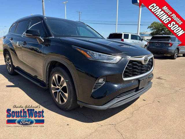 2020 Toyota Highlander XLE FWD photo