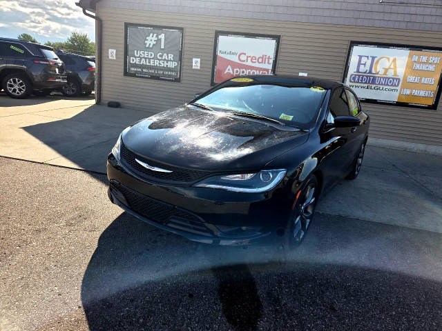 2015 Chrysler 200 S FWD photo