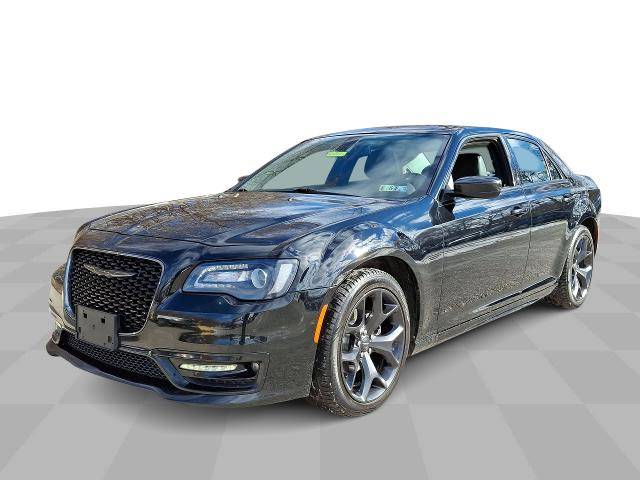 2020 Chrysler 300 Touring L RWD photo