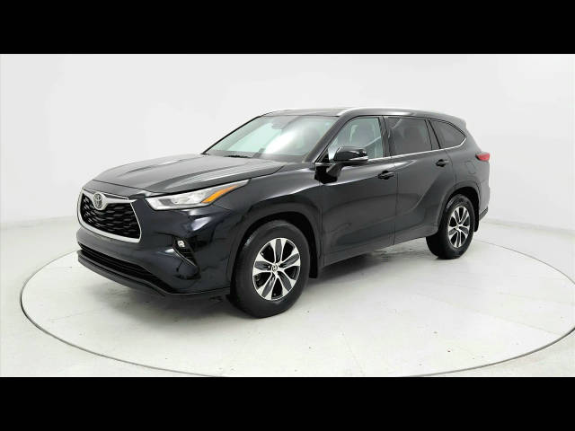 2020 Toyota Highlander XLE AWD photo