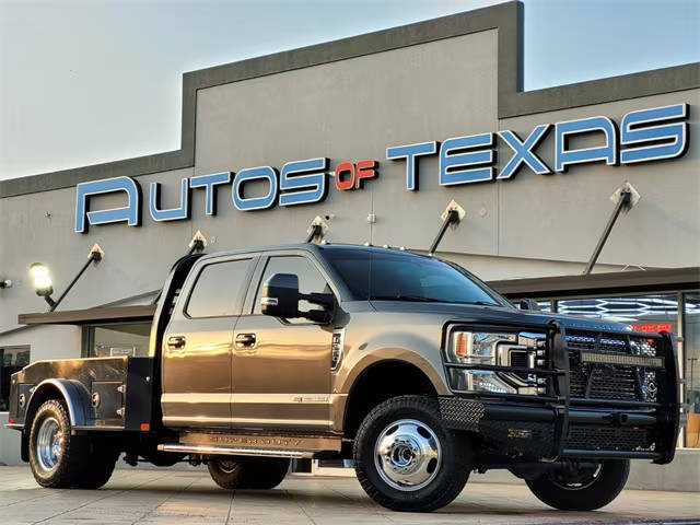 2020 Ford F-350 Super Duty LARIAT 4WD photo