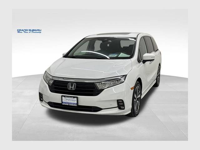 2021 Honda Odyssey Touring FWD photo