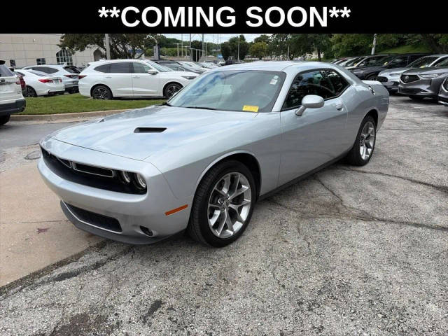 2020 Dodge Challenger SXT RWD photo