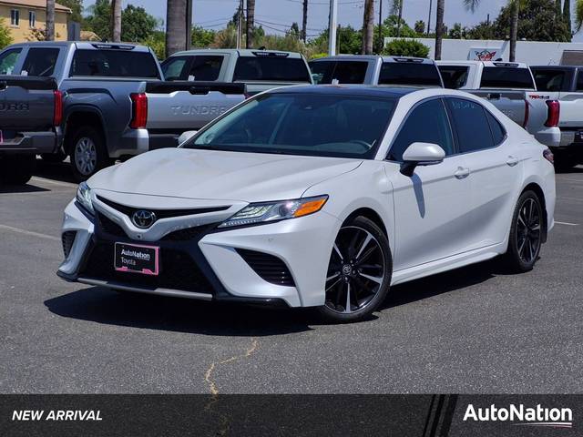 2020 Toyota Camry XSE FWD photo