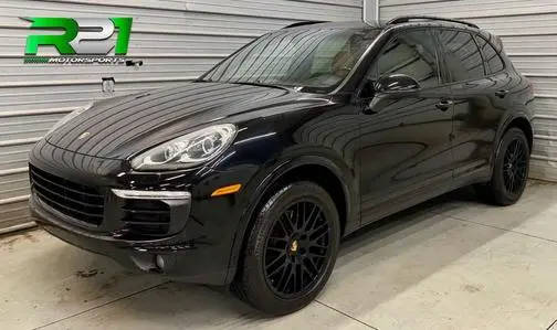 2017 Porsche Cayenne Platinum Edition AWD photo