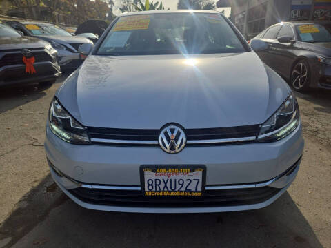 2020 Volkswagen Golf TSI FWD photo