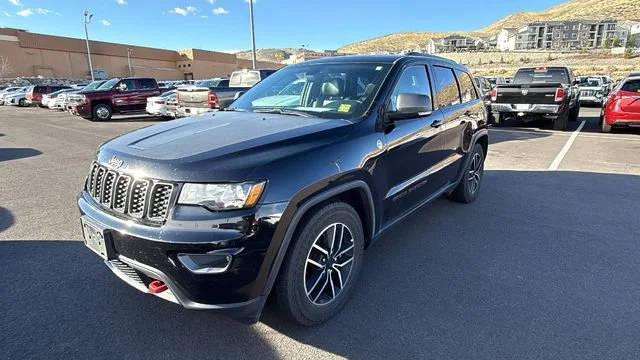 2020 Jeep Grand Cherokee Trailhawk 4WD photo