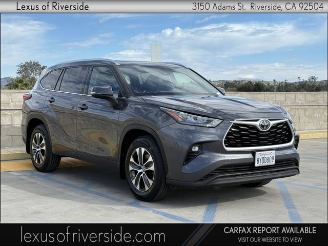 2020 Toyota Highlander XLE AWD photo