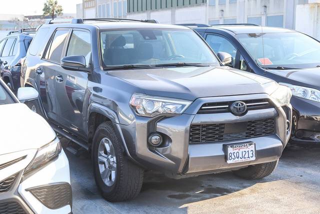 2020 Toyota 4Runner SR5 RWD photo