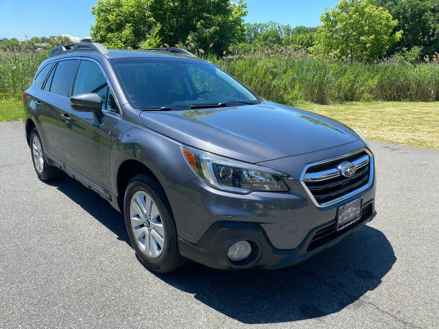 2019 Subaru Outback Premium AWD photo