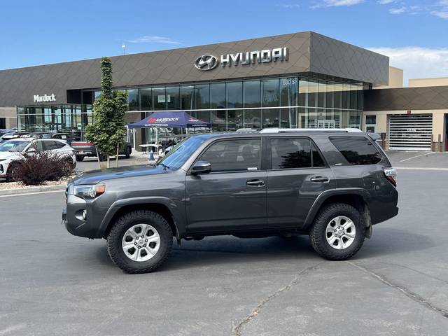 2017 Toyota 4Runner SR5 4WD photo