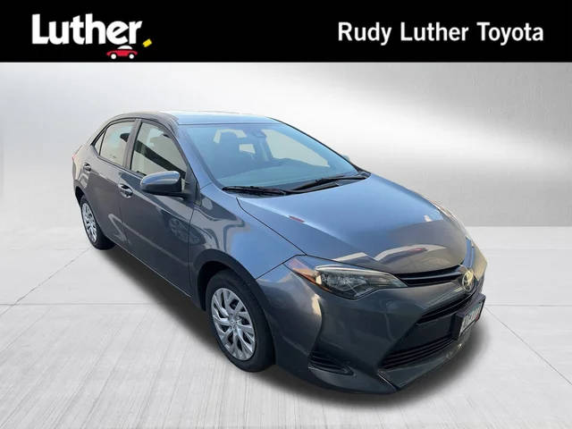 2019 Toyota Corolla LE FWD photo