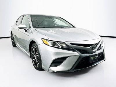 2019 Toyota Camry SE FWD photo