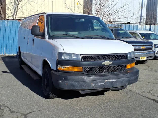 2019 Chevrolet Express Cargo  RWD photo