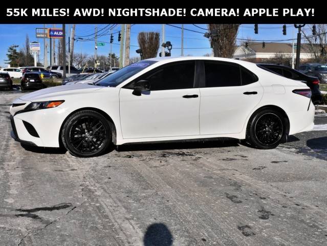2020 Toyota Camry SE Nightshade AWD photo