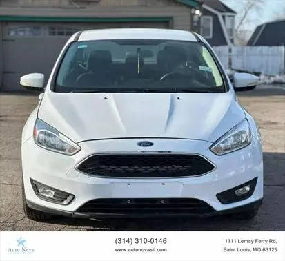 2016 Ford Focus SE FWD photo