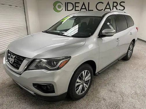 2020 Nissan Pathfinder SV FWD photo