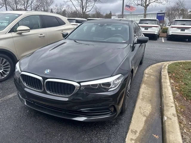 2019 BMW 5 Series 530i RWD photo