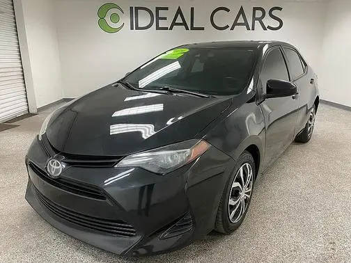 2019 Toyota Corolla LE FWD photo