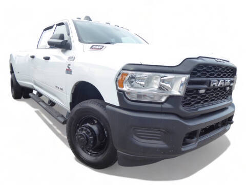 2020 Ram 3500 Tradesman 4WD photo