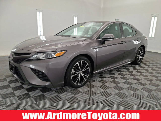2020 Toyota Camry SE AWD photo