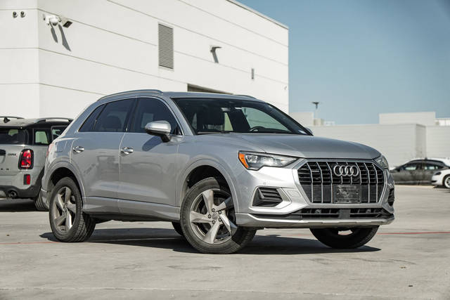 2020 Audi Q3 Premium AWD photo