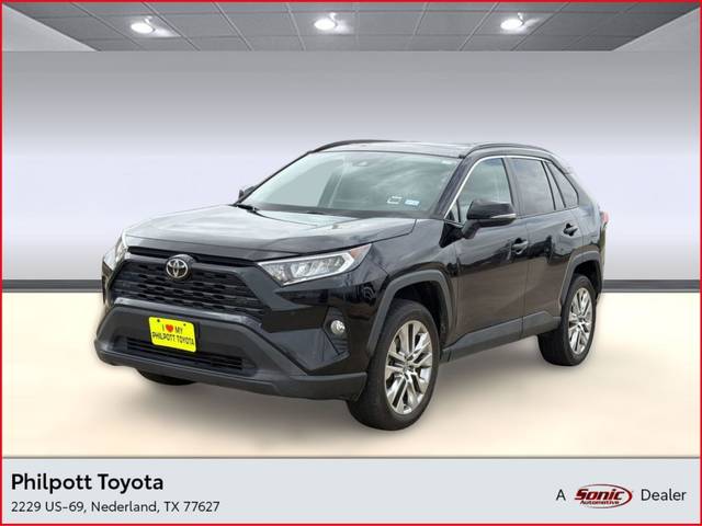 2020 Toyota RAV4 XLE Premium FWD photo