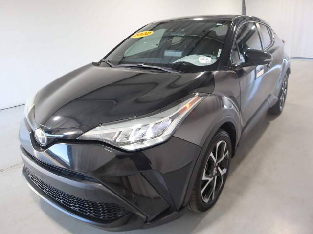 2020 Toyota C-HR XLE FWD photo