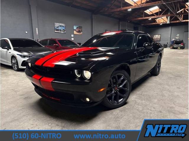 2020 Dodge Challenger SXT RWD photo