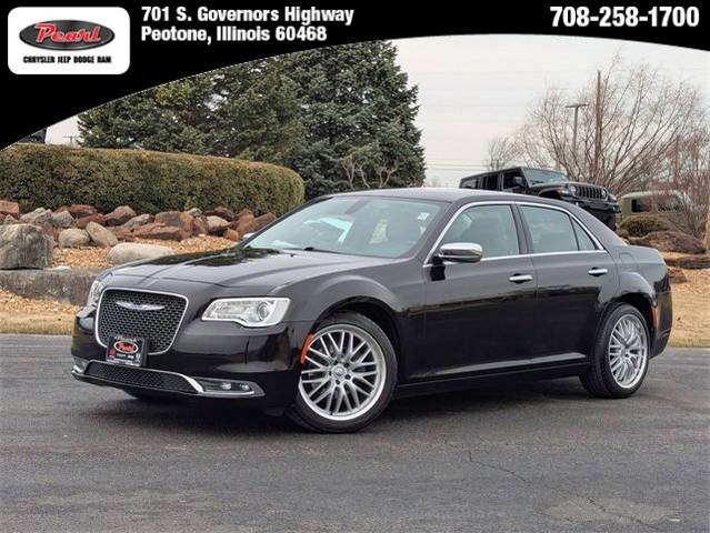 2019 Chrysler 300 Limited RWD photo