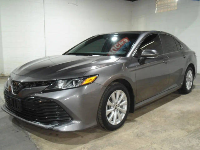 2020 Toyota Camry LE AWD photo