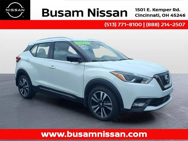 2020 Nissan Kicks SR FWD photo