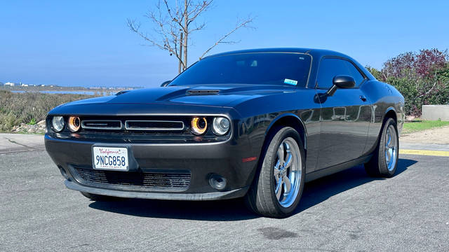 2019 Dodge Challenger SXT AWD photo