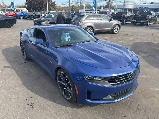 2021 Chevrolet Camaro 1LT RWD photo