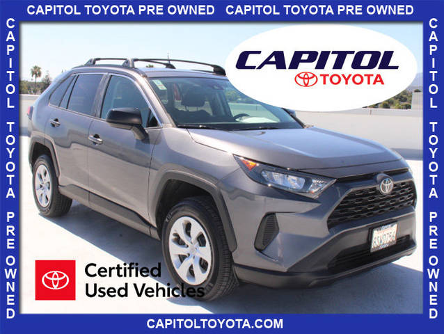 2020 Toyota RAV4 LE FWD photo