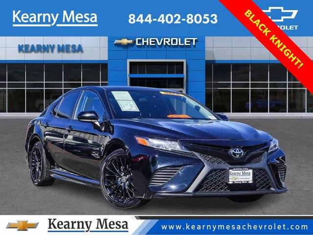 2020 Toyota Camry SE Nightshade FWD photo