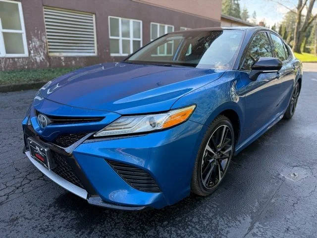 2020 Toyota Camry XSE FWD photo